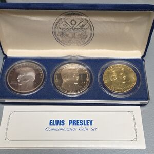 Elvis Presley Commemorative Coin Set - Blue Presentation Case